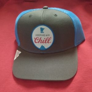 NWOT Coors Light Beer Trucker/Baseball Cap Hat Minnesota